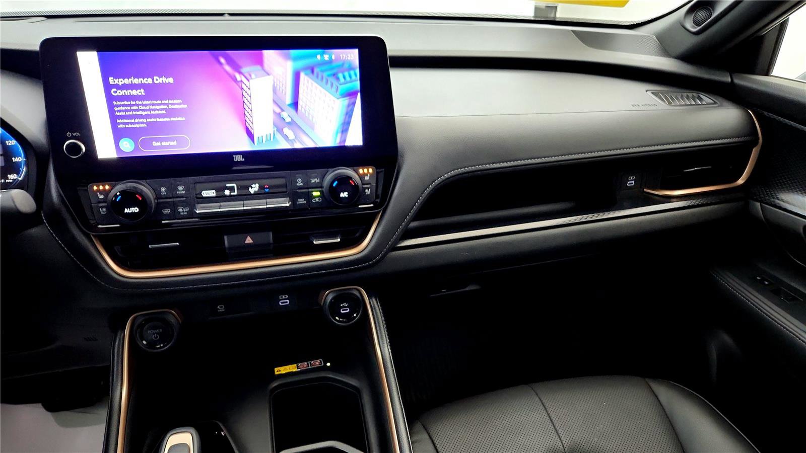 Used 2024 Toyota Grand Highlander AWD Hybrid image 31