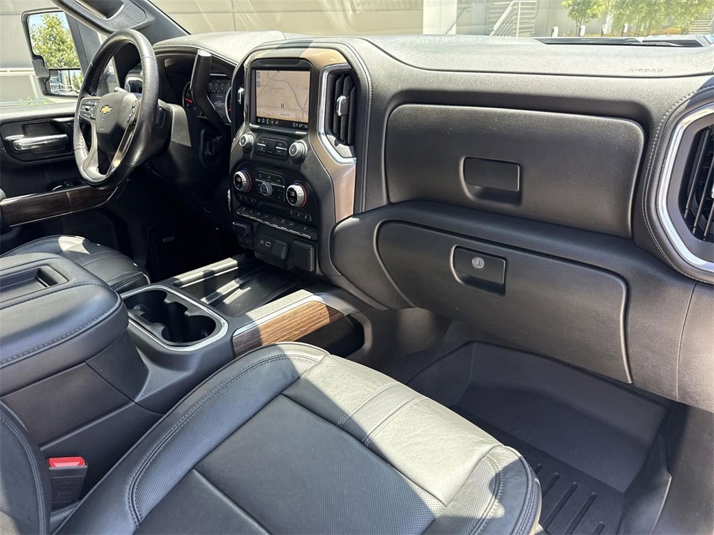 Used 2022 Chevrolet Silverado 3500 High Country image 29