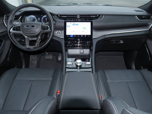 New 2025 Jeep Grand Cherokee Overland w/ Adv Protech Group III image 10