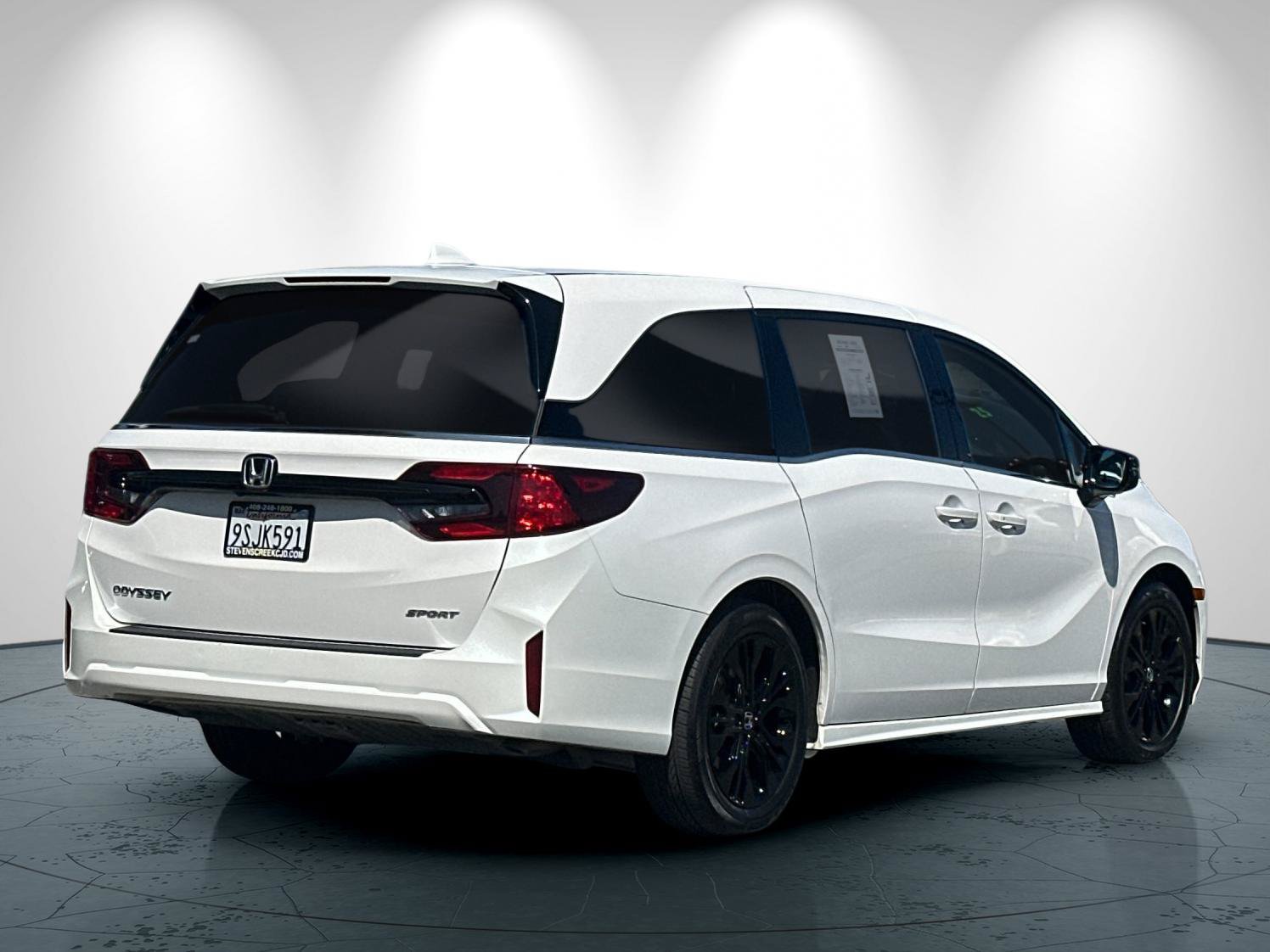 Used 2025 Honda Odyssey Sport-L image 4