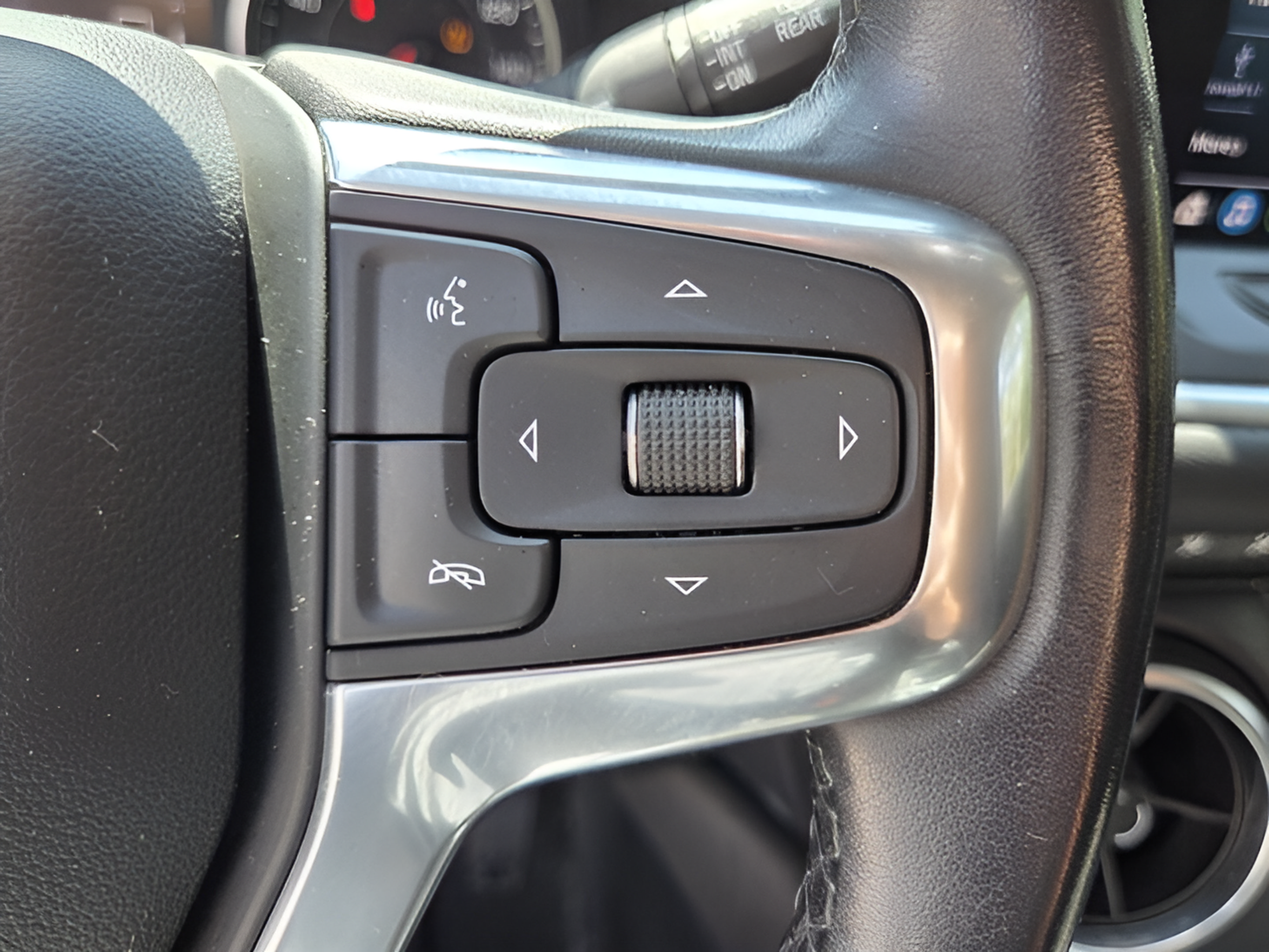 Certified 2020 Chevrolet Blazer LT AWD/4WD image 25
