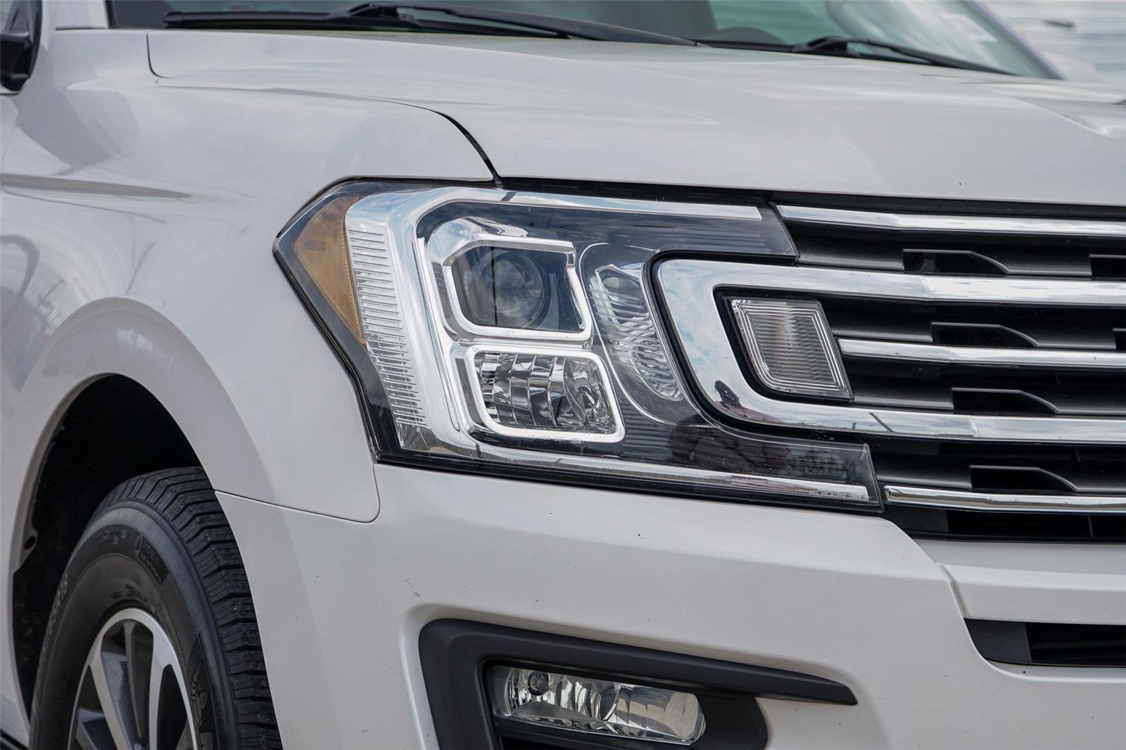 Used 2018 Ford Expedition XLT w/ Equipment Group 202A image 3