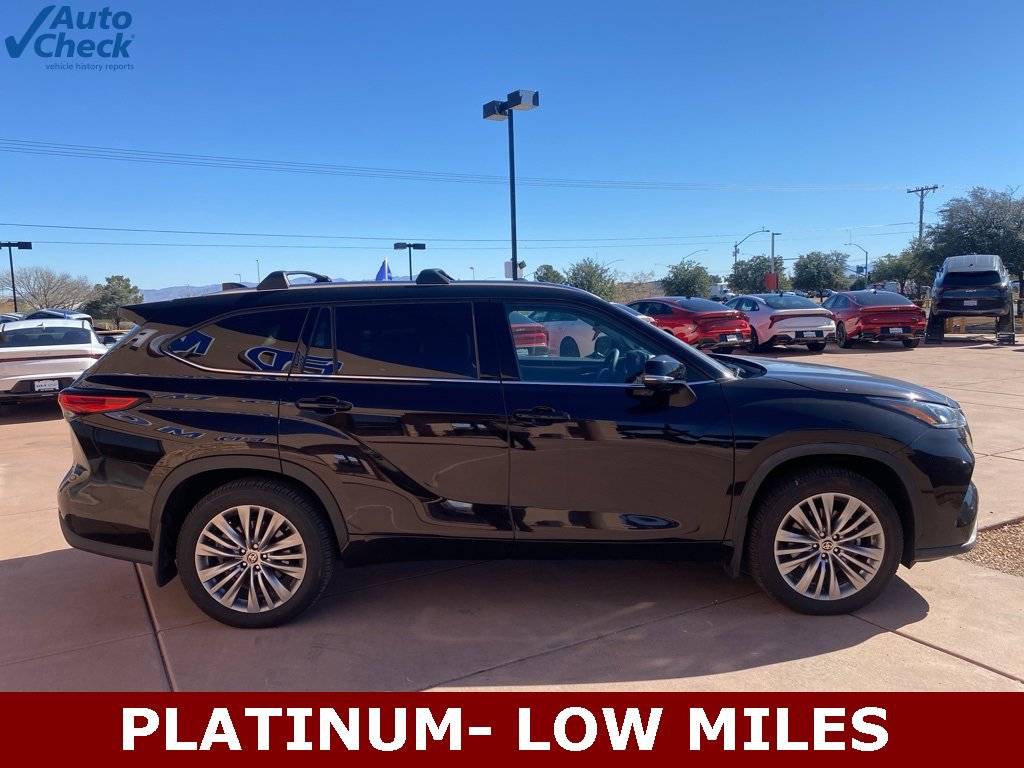 Used 2022 Toyota Highlander Platinum image 10