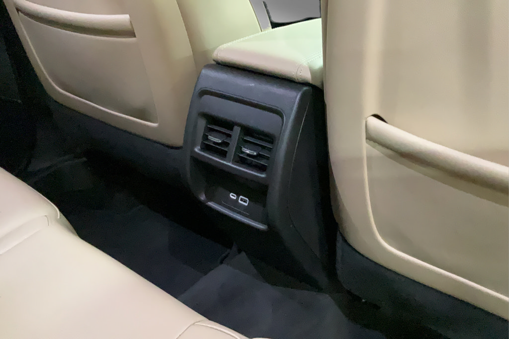 Certified 2024 Cadillac XT4 Luxury FWD image 22