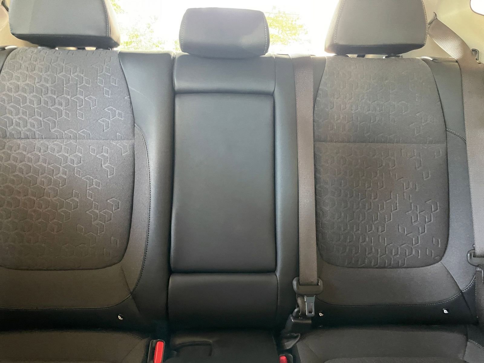 Used 2025 Kia Seltos S FWD image 34