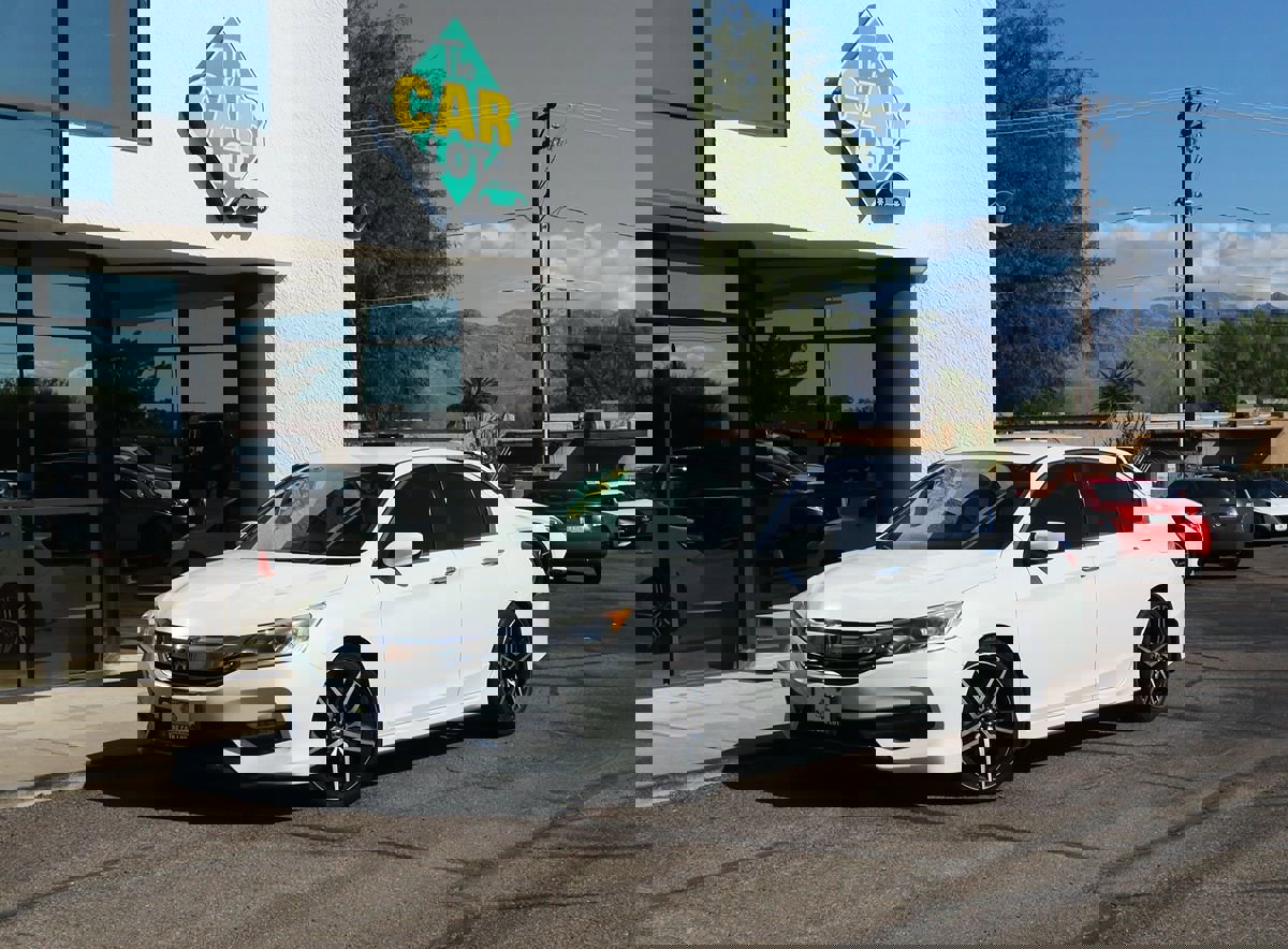 Used 2017 Honda Accord Sport Special Edition image 2