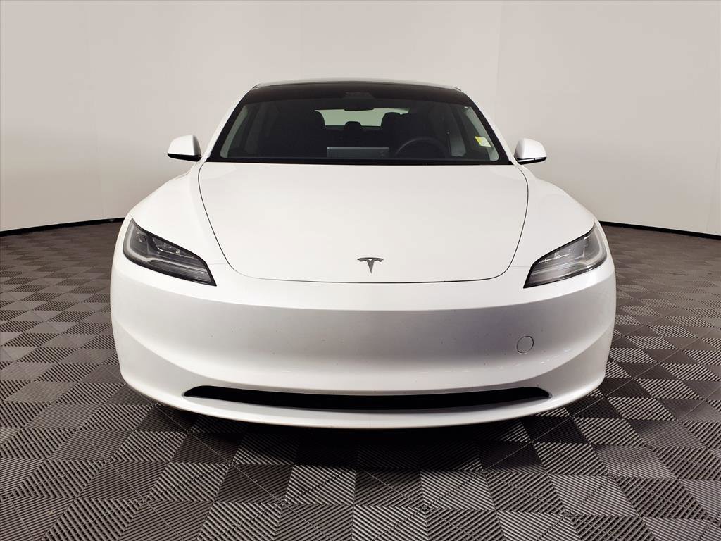 Used 2024 Tesla Model 3 Standard Range image 2