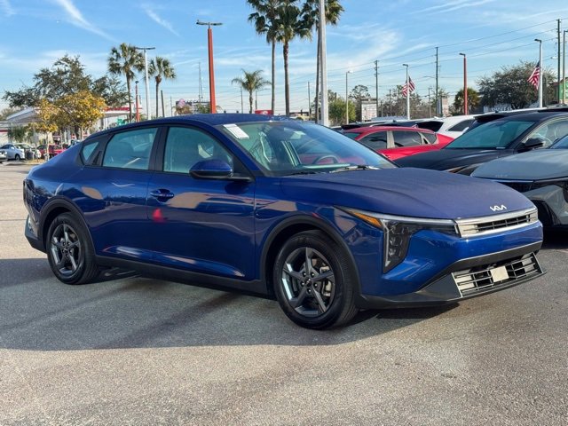 Certified 2025 Kia K4 LXS image 4
