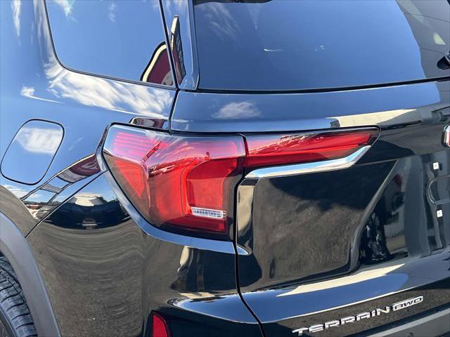 Certified 2025 GMC Terrain Elevation image 10