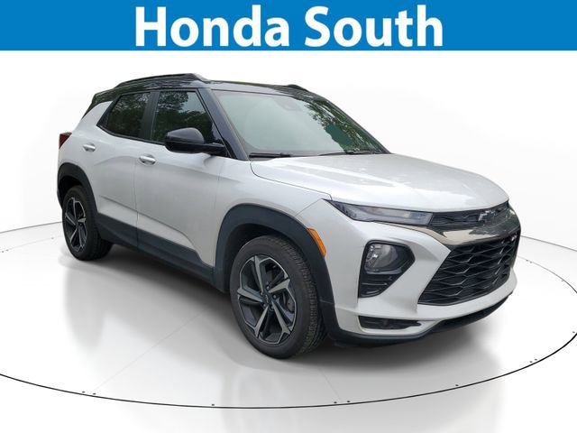Used 2023 Chevrolet TrailBlazer RS w/ Sun and Liftgate Package image 1