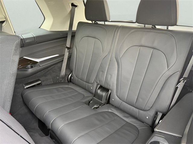 Used 2021 BMW X7 xDrive40i w/ Cold Weather Package image 23