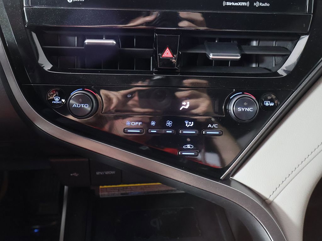 Used 2021 Toyota Camry XLE FWD image 44