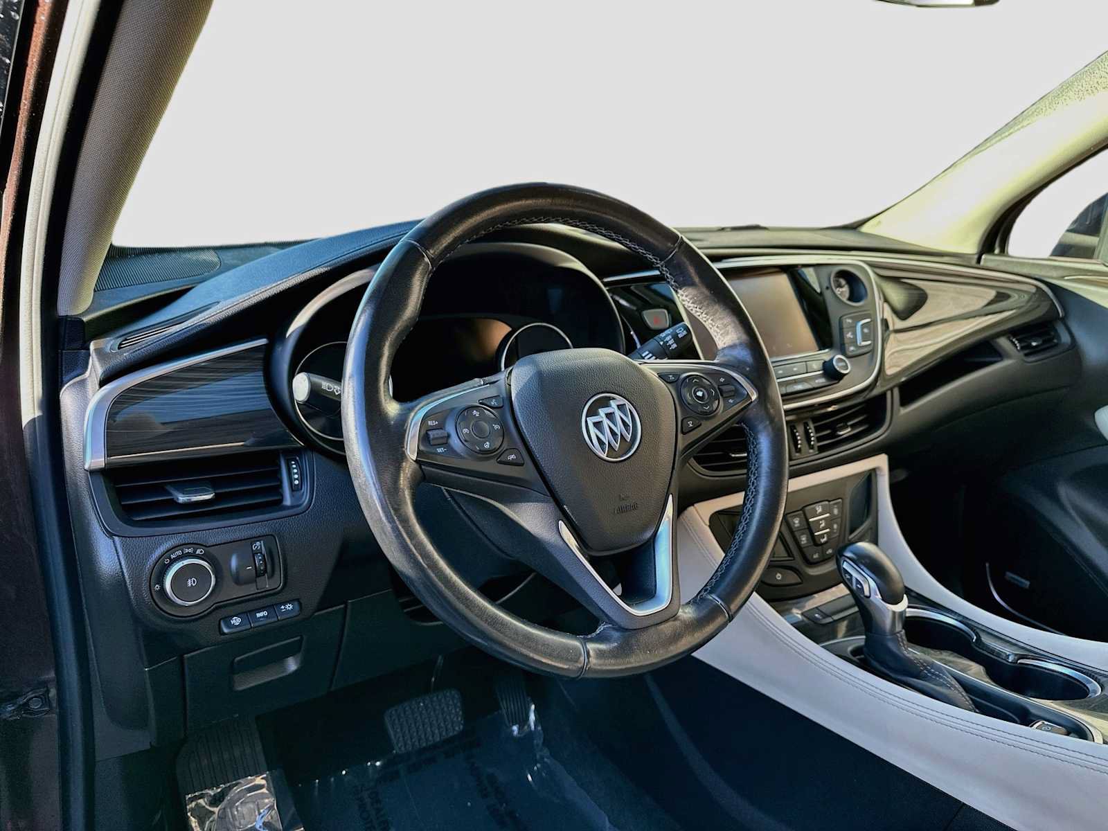 Used 2020 Buick Envision Premium w/ Driver Confidence Package AWD/4WD image 9