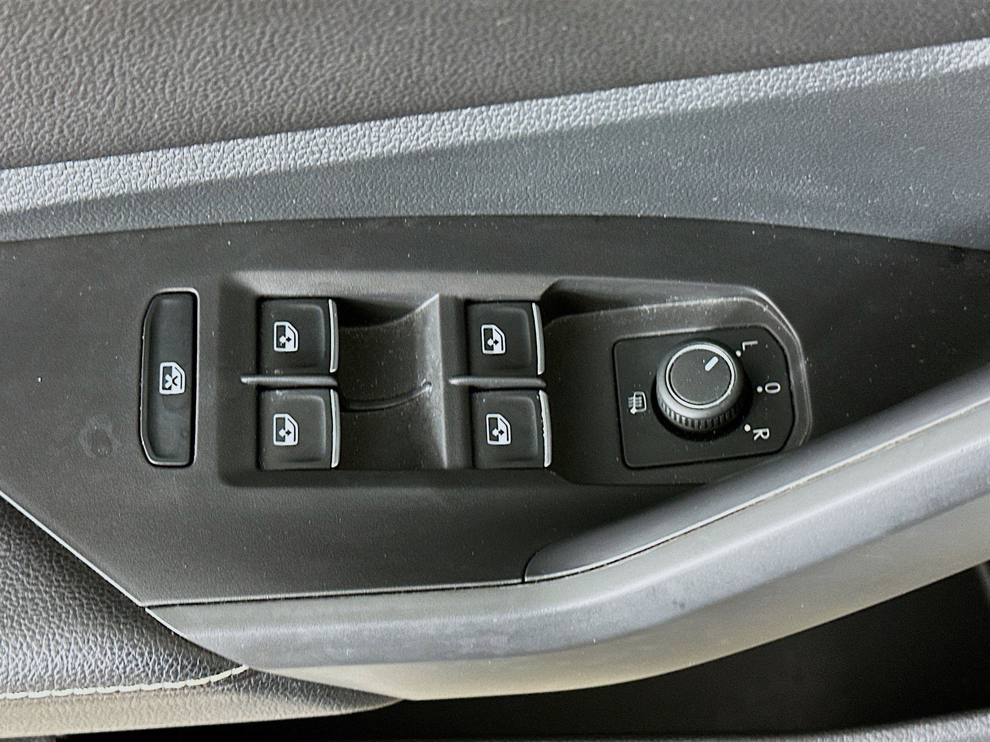 Used 2024 Volkswagen Jetta S image 15