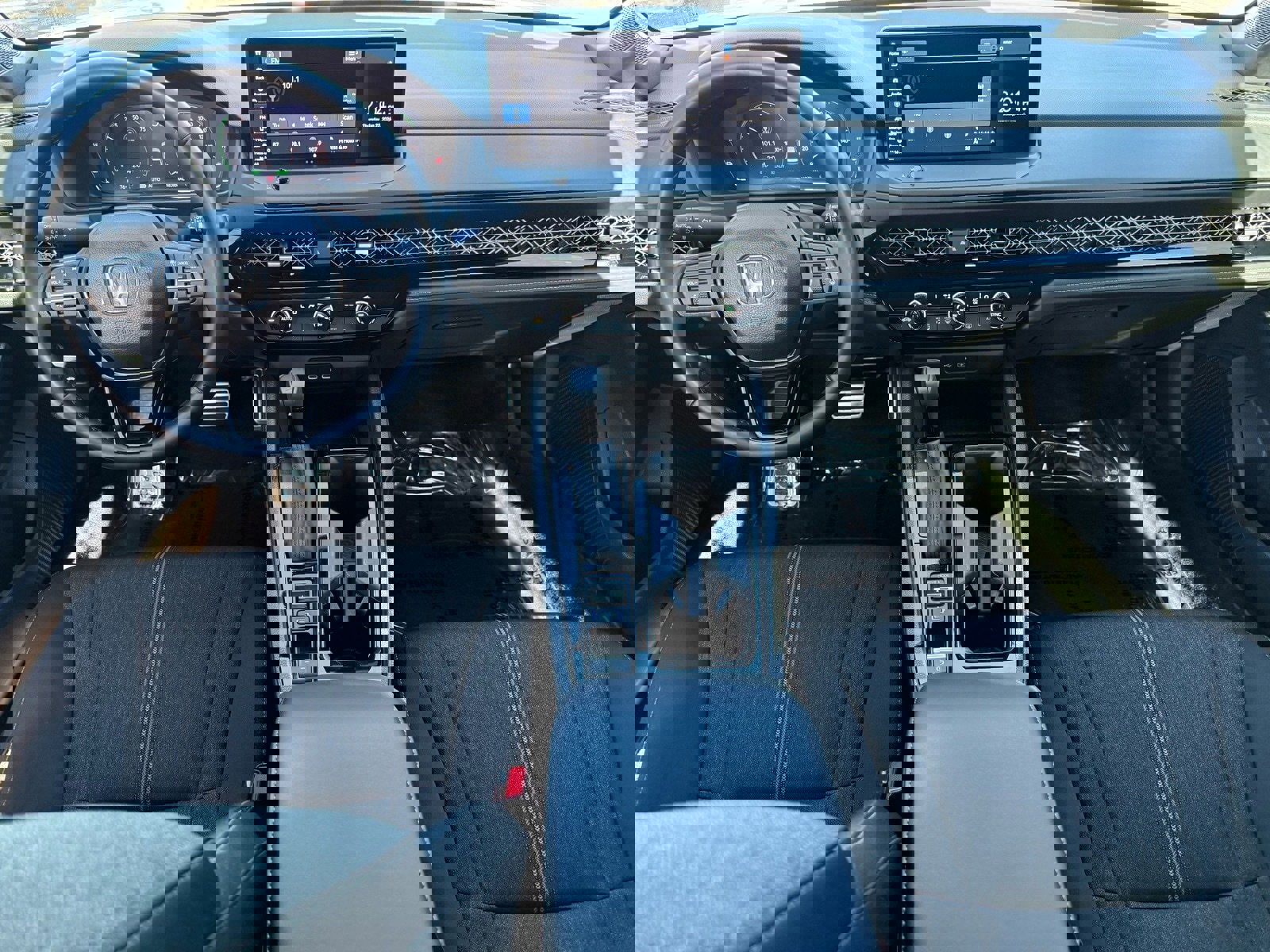 Used 2024 Honda Accord Sport image 29