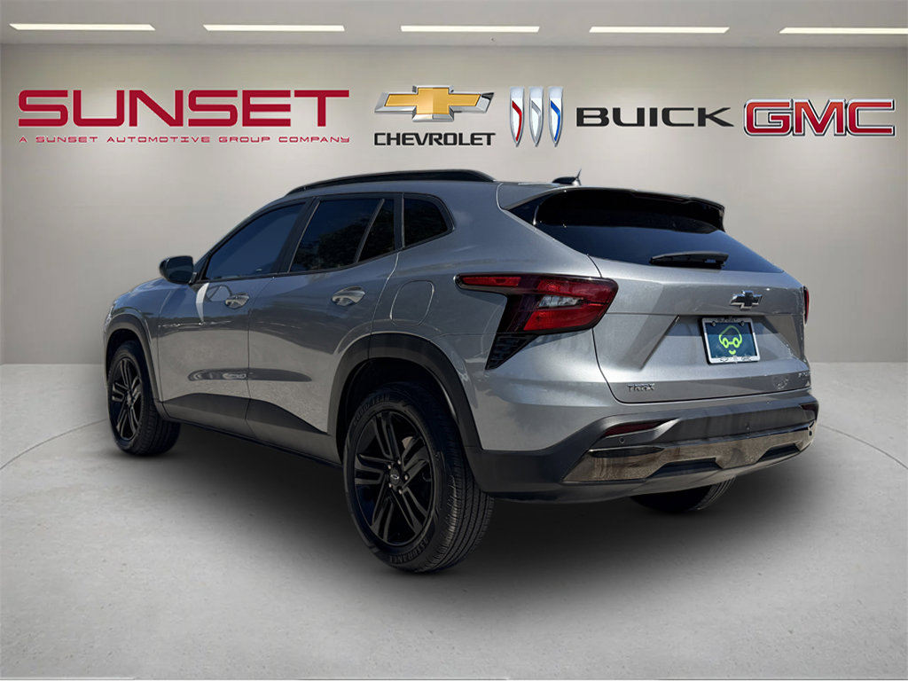 Used 2025 Chevrolet Trax ACTIV w/ Sunroof Package FWD image 5