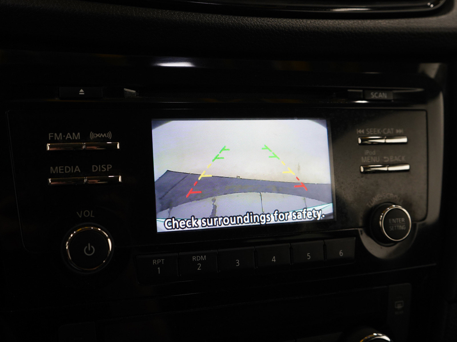 Used 2017 Nissan Rogue SV AWD/4WD image 21