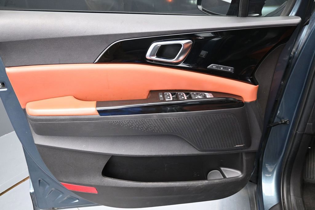 Used 2024 Kia Carnival SX Prestige FWD image 30