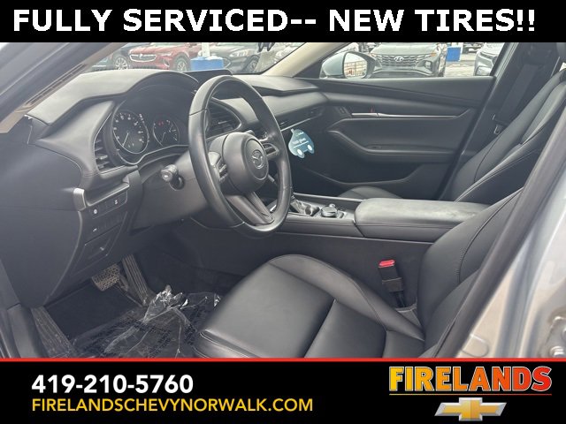 Used 2020 MAZDA MAZDA3 Sedan w/ Select Package image 4