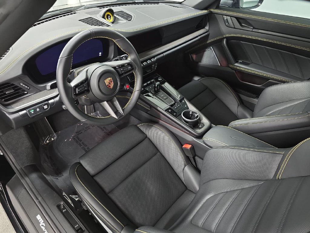 Used 2026 Porsche 911 Targa 4 GTS AWD/4WD image 4