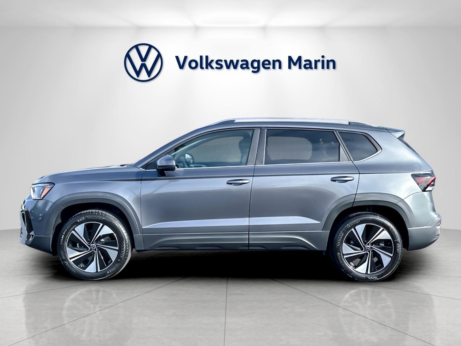 New 2026 Volkswagen Taos SE image 2