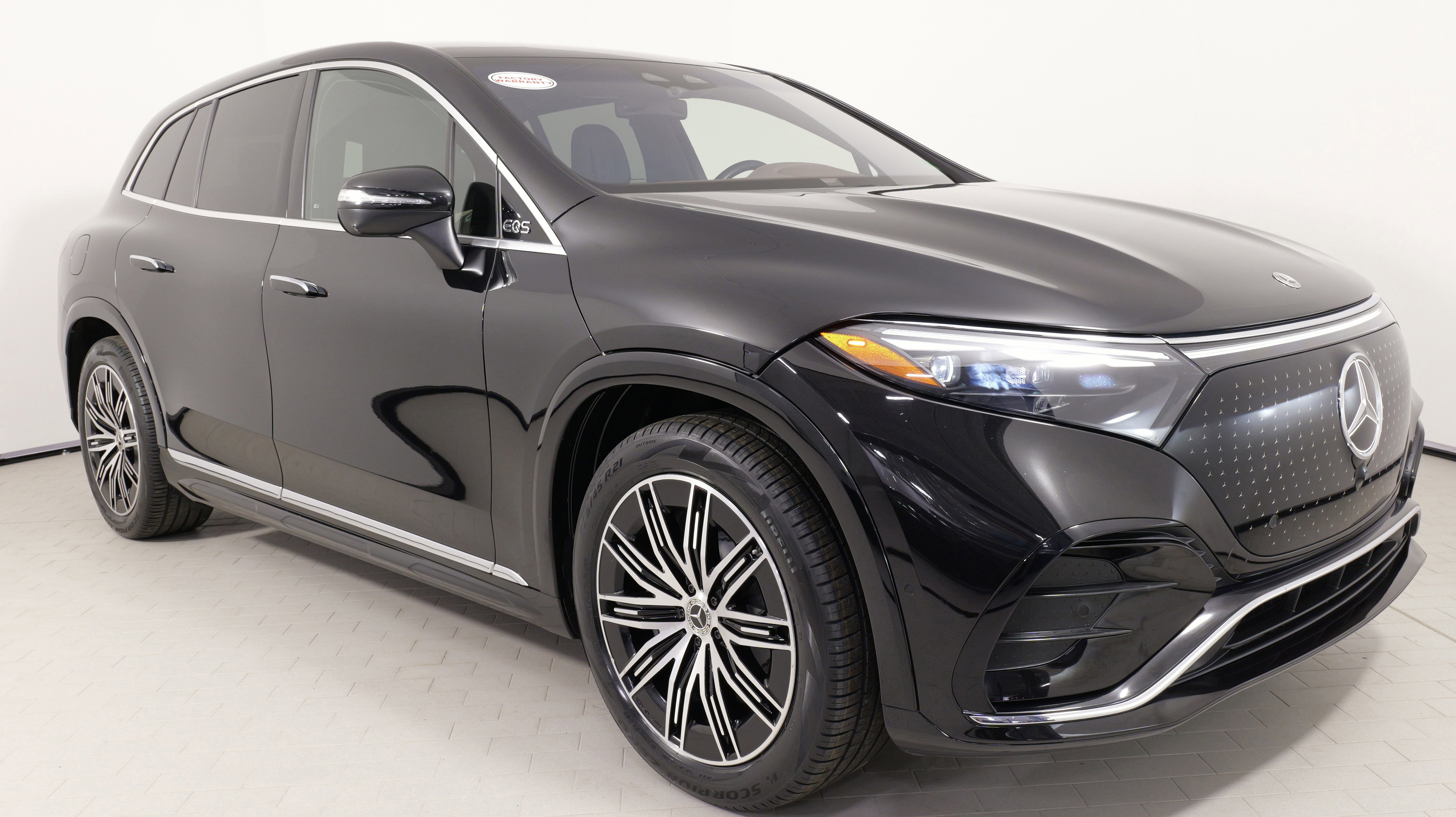 Used 2023 Mercedes-Benz EQS 580 4MATIC SUV image 7