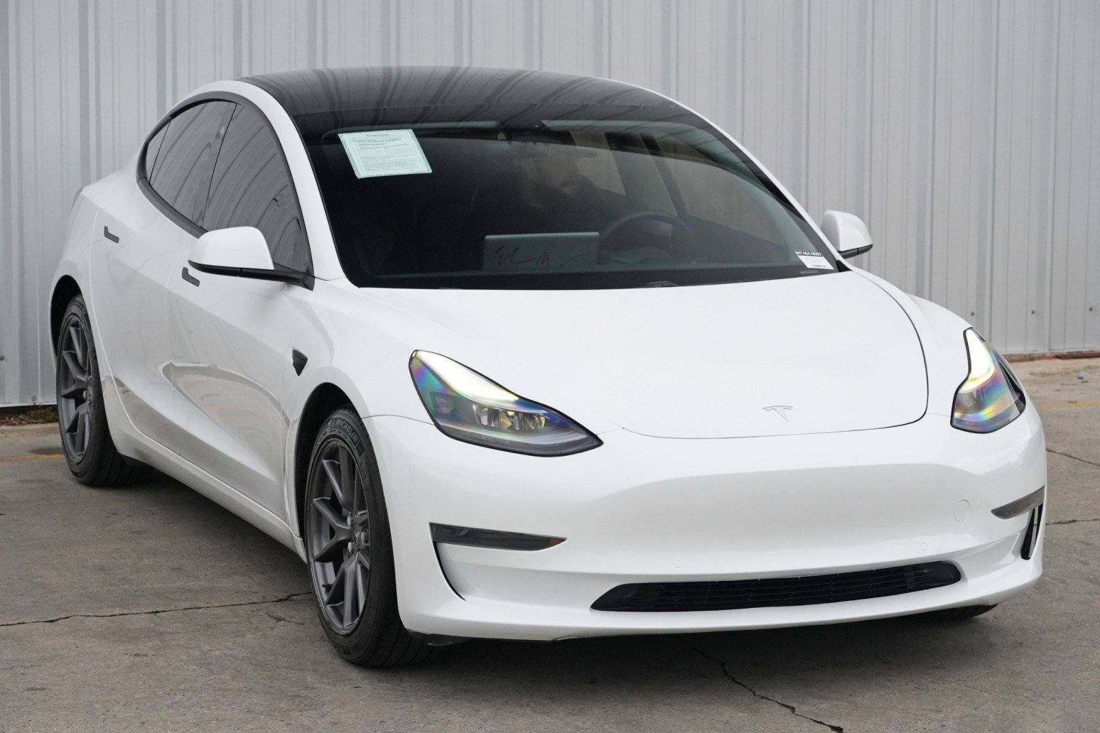 Used 2021 Tesla Model 3 Standard Range Plus image 54
