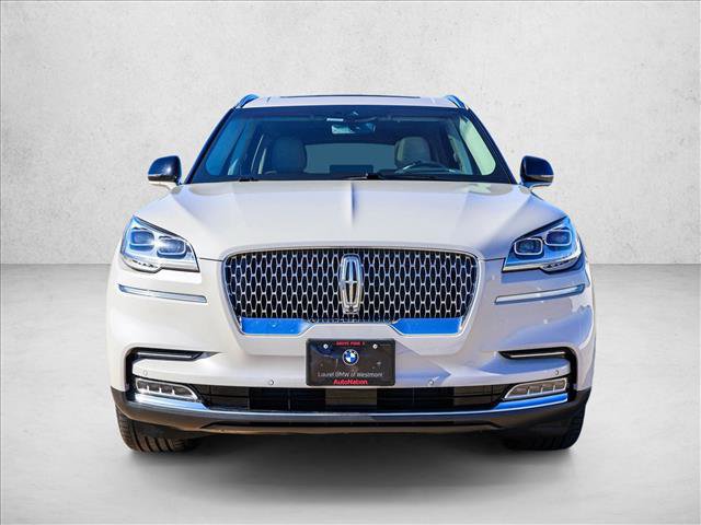 Used 2023 Lincoln Aviator Reserve w/ Equipment Group 201A AWD/4WD image 2