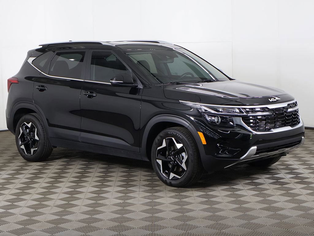 Certified 2024 Kia Seltos EX AWD/4WD image 2