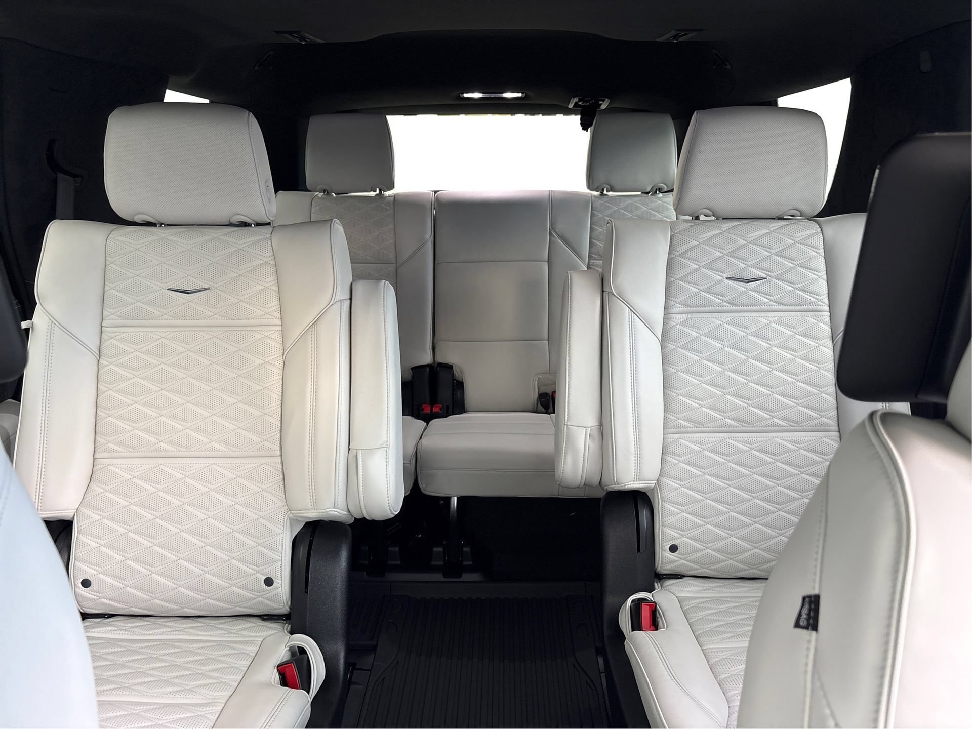 New 2026 Cadillac Escalade Platinum Sport AWD/4WD image 17