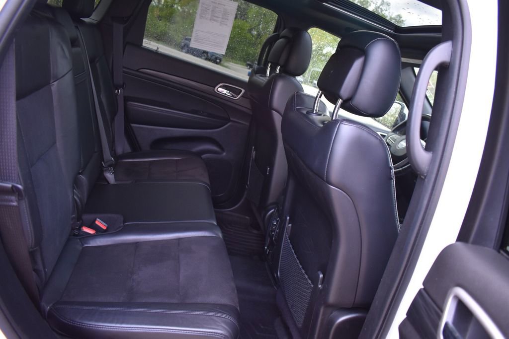 Used 2022 Jeep Grand Cherokee Laredo X AWD/4WD image 18