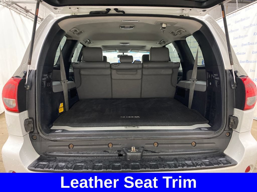 Used 2015 Toyota Sequoia SR5 w/ Premium Package AWD/4WD image 15