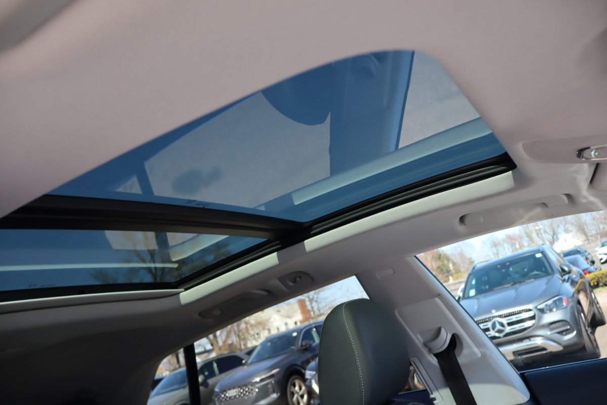 Used 2023 Audi Q8 Premium w/ Convenience Package image 14