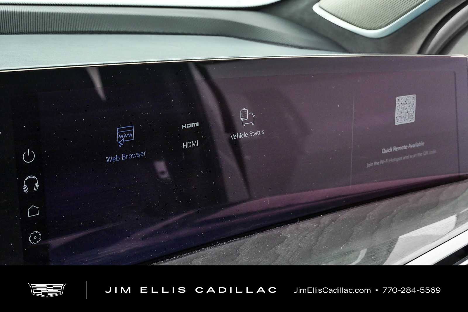 Certified 2025 Cadillac Escalade IQ Luxury 2 w/ LPO, Premium Carpet Package AWD/4WD image 15