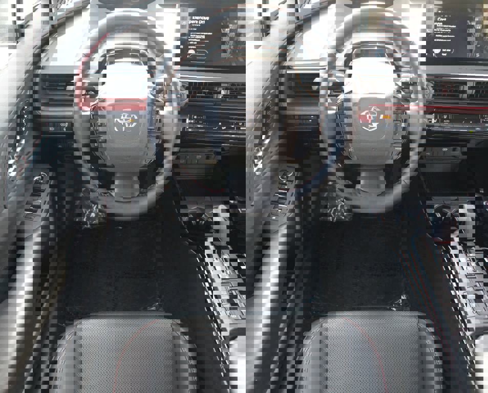 Used 2024 Toyota Prius Prime Premium w/ Advanced Technology Package image 5