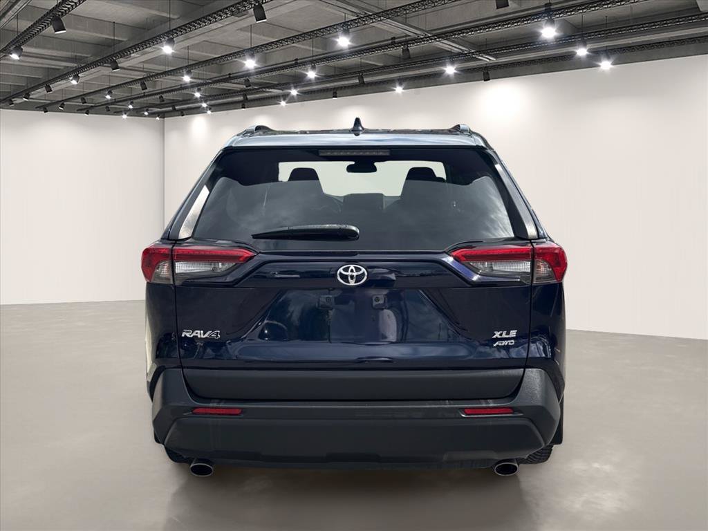 Used 2020 Toyota RAV4 XLE Premium AWD/4WD image 6