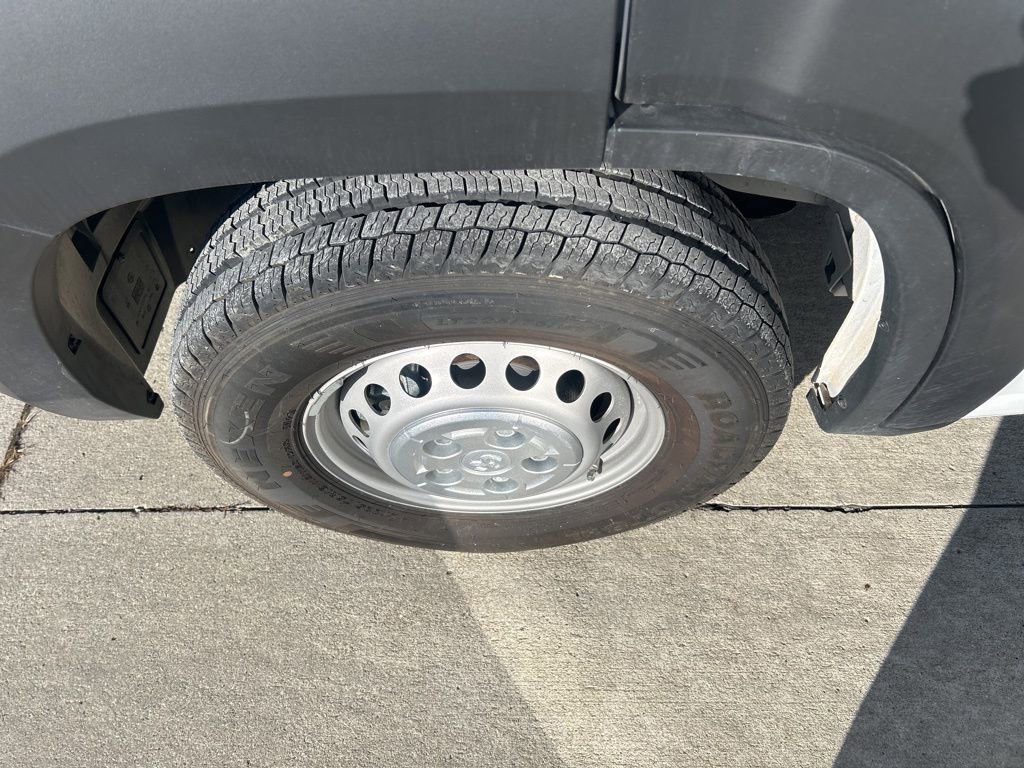 New 2024 RAM ProMaster 2500 w/ Convenience Group image 34