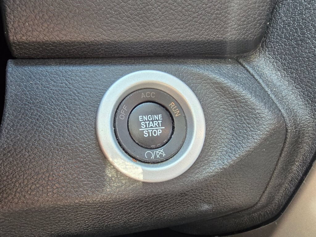 Used 2018 RAM 3500 Laramie AWD/4WD image 8