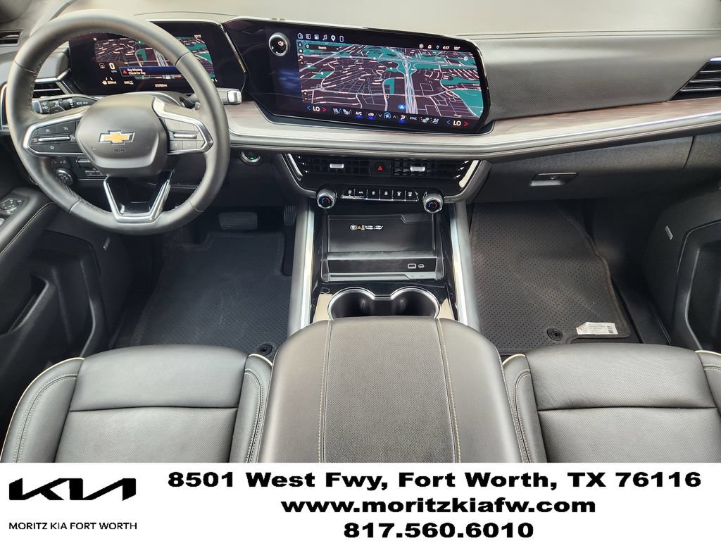 Used 2026 Chevrolet Suburban Premier w/ Sun And Tow Package AWD/4WD image 25