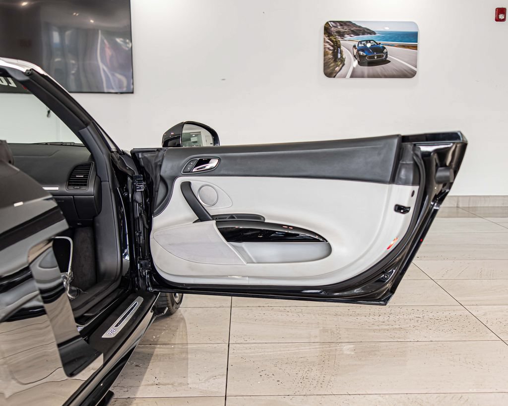 Used 2012 Audi R8 V10 AWD/4WD image 33
