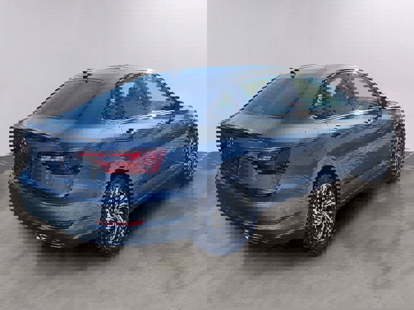 Used 2021 Volkswagen Jetta SEL Premium image 4