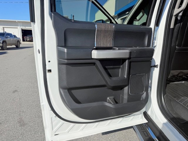 Used 2021 Ford F250 Lariat w/ Chrome Package image 13