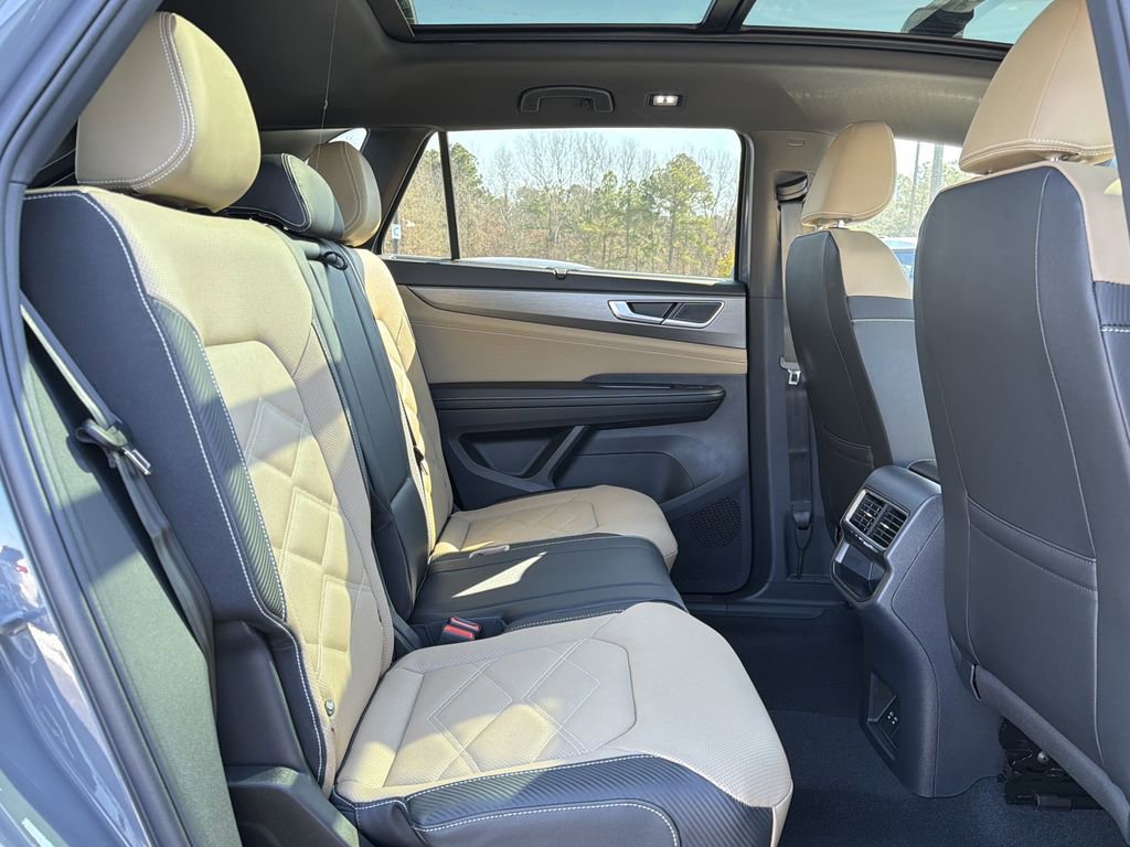 New 2026 Volkswagen Atlas Cross Sport SE image 17