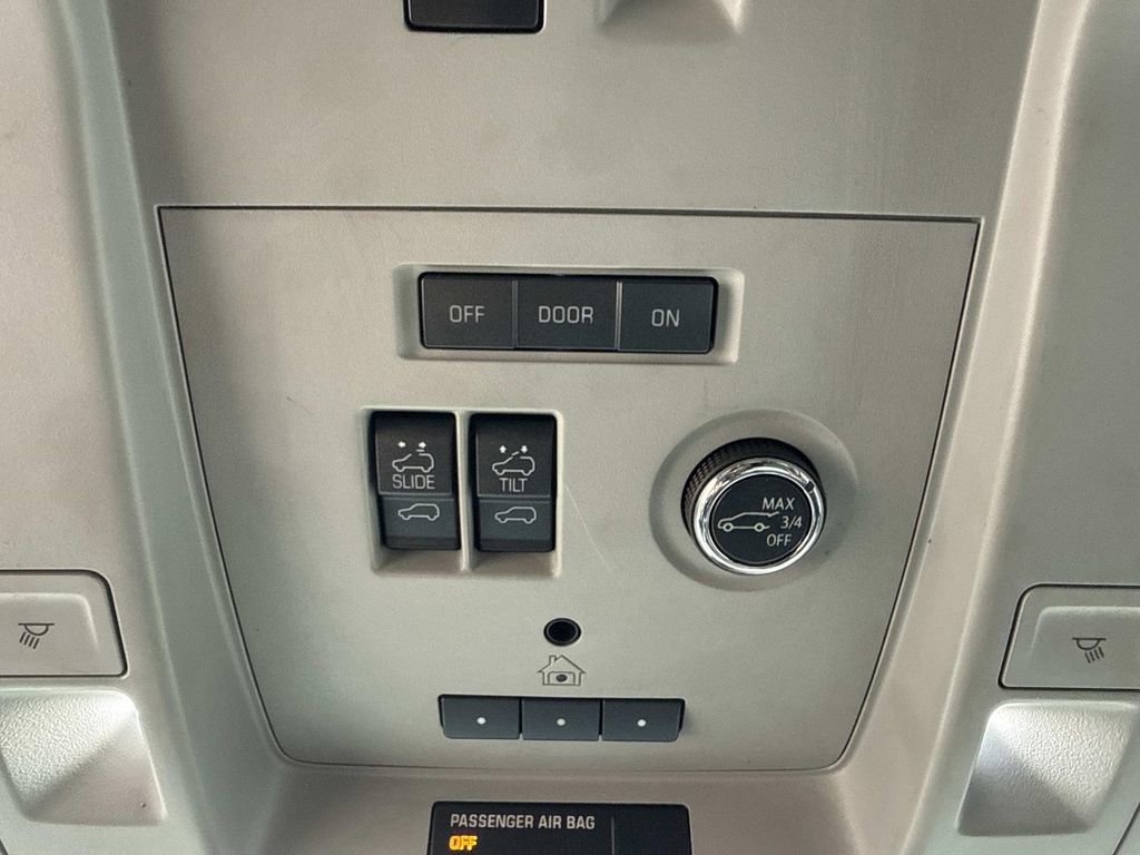 Used 2020 GMC Yukon Denali w/ Denali Ultimate Package image 23