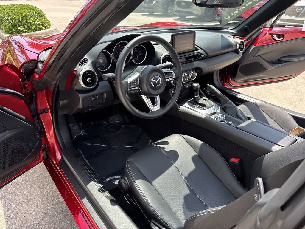 Used 2023 MAZDA MX-5 Miata Grand Touring w/ Weather Package RWD image 32