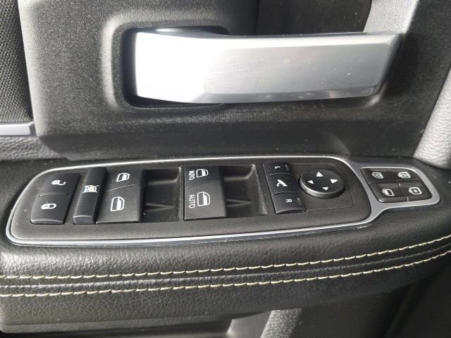 Used 2024 RAM 2500 Big Horn w/ Sport Appearance Package image 24