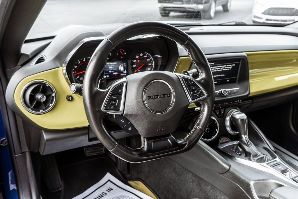 Used 2021 Chevrolet Camaro LT w/ RS Package image 8