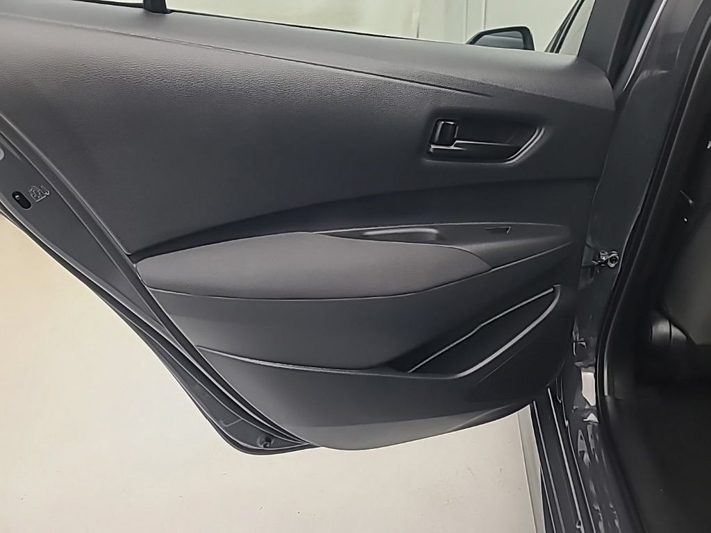 Used 2024 Toyota Corolla LE w/ LE Convenience Package FWD image 20