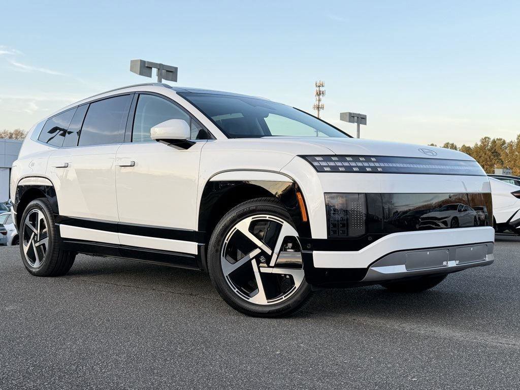 New 2026 Hyundai Ioniq 9 Limited image 2