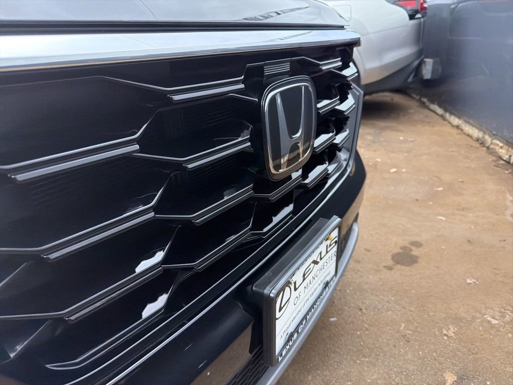 Used 2025 Honda Pilot Touring image 36